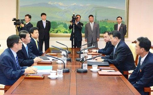 skorea-nkorea-asiad-2014-diplomacy_jyj368_44402043.jpg